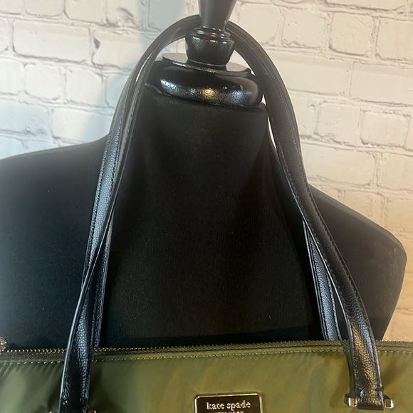 Kate Spade 3 section purse with double straps. Moss green. NWT. - Picture 3 of 9